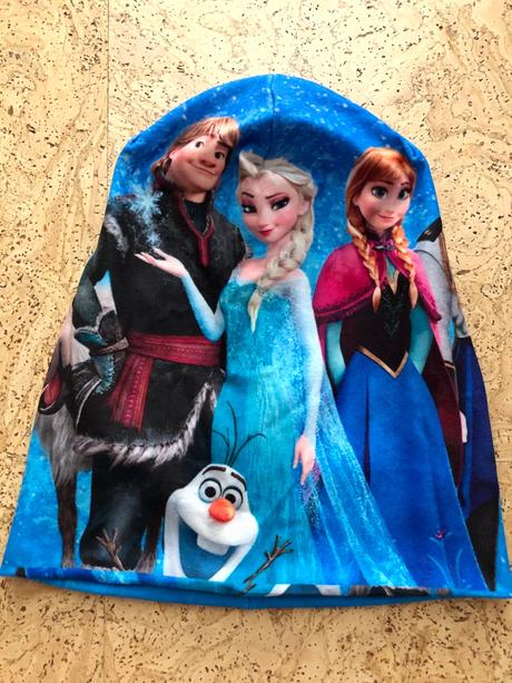 Krásne čiapky a nakrčniky-nove, 