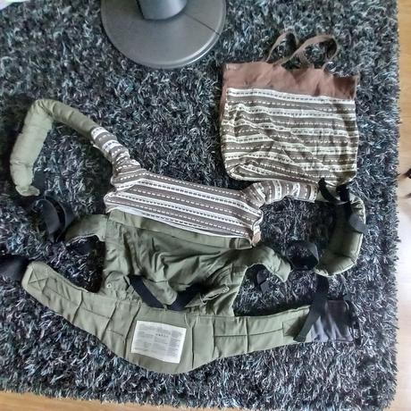 Nosič manduca olivovo zelená + slintáčiky a taška, manduca