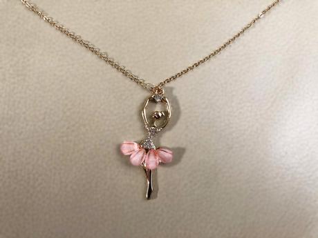 Retiazka s príveskom tanecnica, 