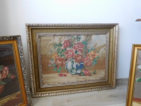 Obrazy vyšívané krížiková výšivka -v drevenom ráme, 