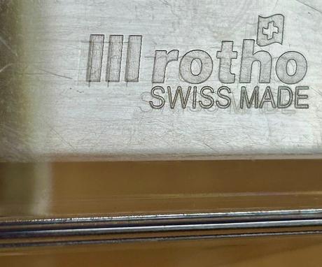 Dóza na knäckebrot, 