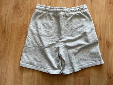 Kraťasy, šortky, takko,146