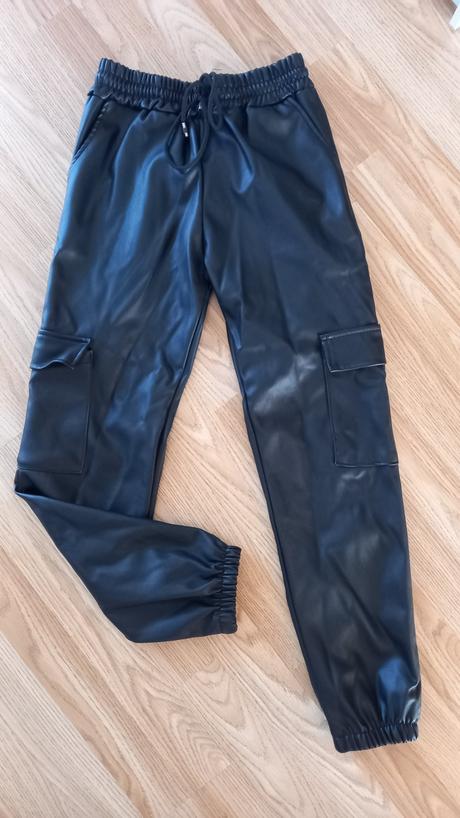 Kožené kapsáče, 146