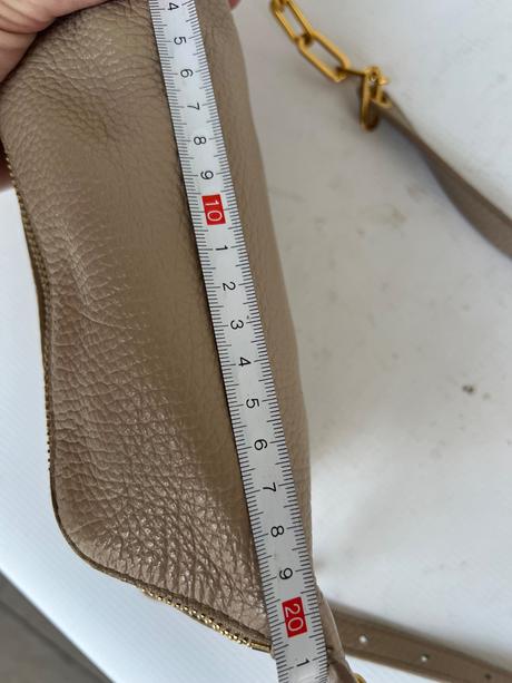Coccinelle luxusna kozena belt bag ladvinka bezova, coccinelle