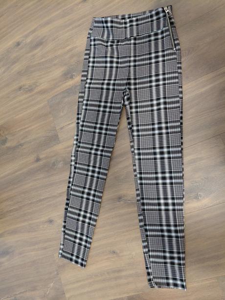 Leginove nohavice bershka, bershka,s