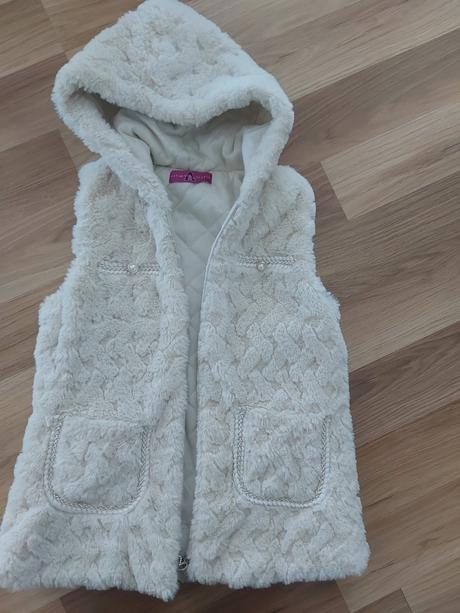 Kožušinková vesta, 140