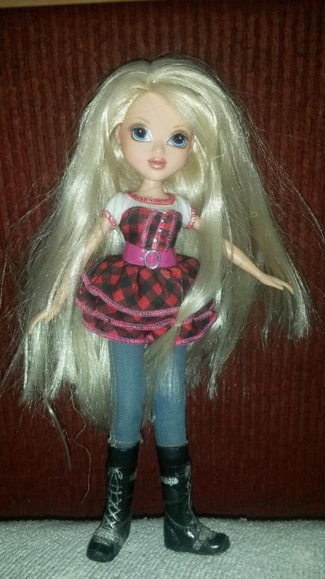 Bábika moxie so psíkom, 