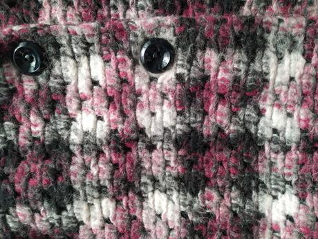 Krátky elegantný kabátik, s