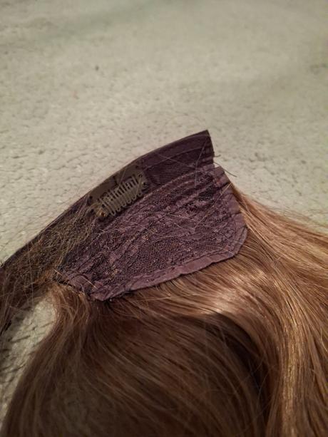 Cop z rovných vlasov,