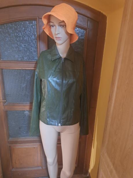 Dámska koženková bundička, 36