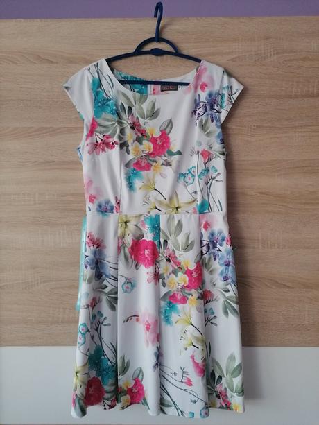 Spoločenské šaty 42, 42