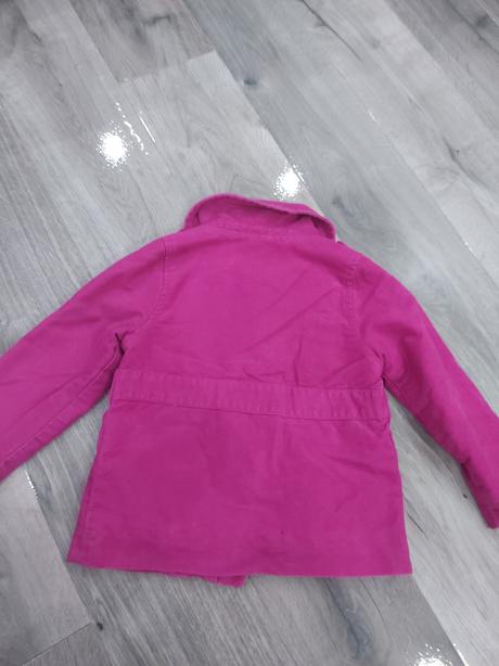 Dievčensky kabatik, 98