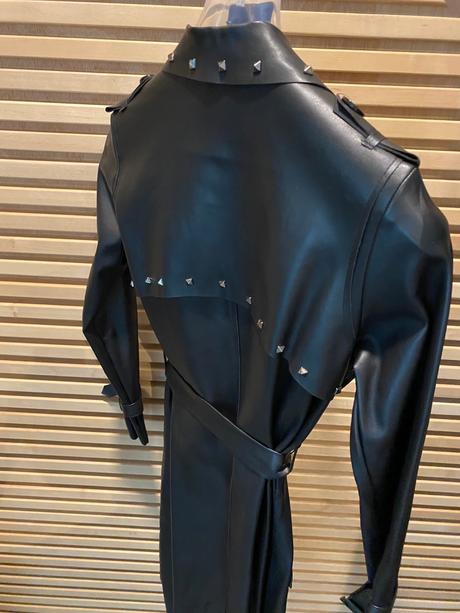 Extravagantný dlhý kabát, s