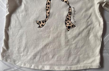 Krasne tricko s maslickou a volanikmi, h&m,110