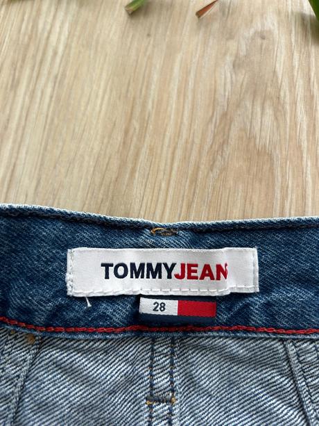 Skvelé riflové šortky tommy jeans, pc 80 eur, tommy hilfiger,m