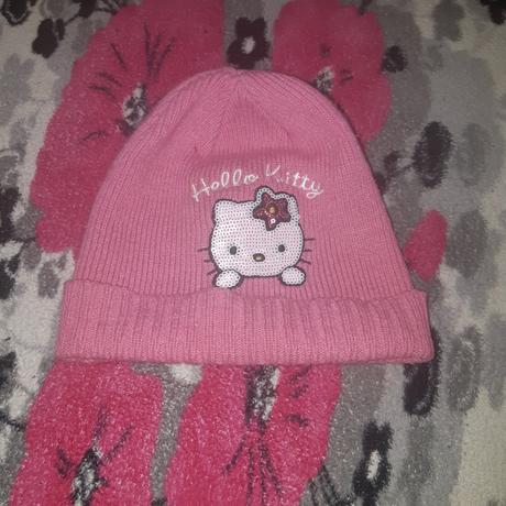 Dievcenske čiapky, hello kitty,54
