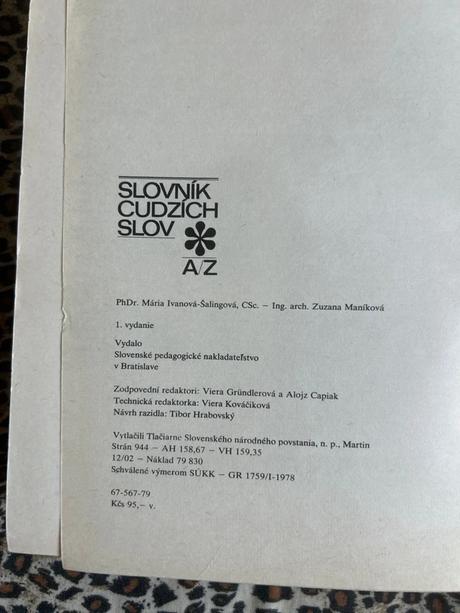 Slovník cudzích slov - mária ivanová-šalingová, zu, 