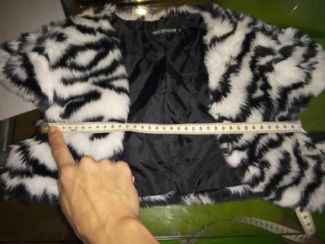 Bolerko zvierací motív zebra, s