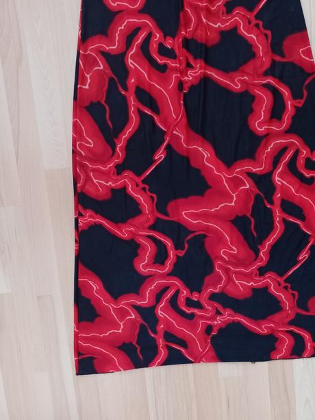 Červeno čierne šaty v.l, l