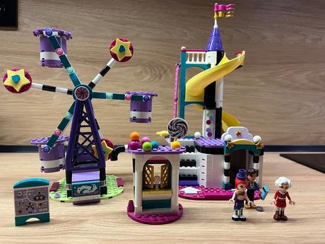 Lego friends 41689-lunapark, 