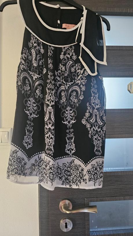 Krásny elegantný top bez rukávov, l