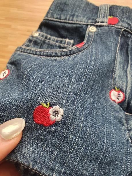 Kratase s jablčkami, gymboree,104