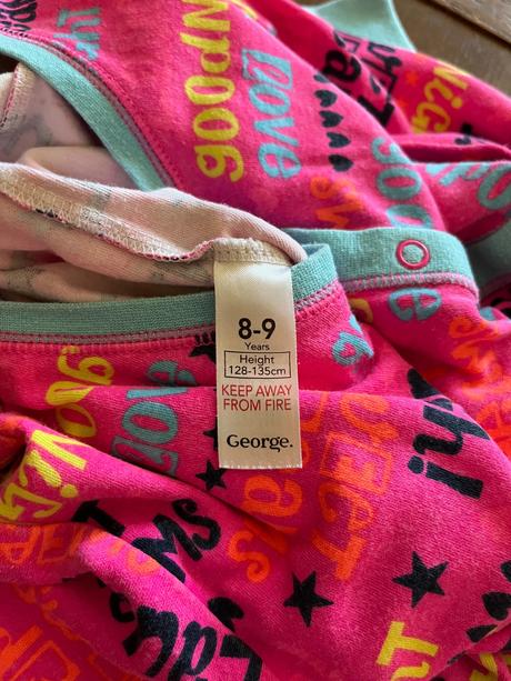 Pyžamkový overal s nápismi 122/128, george,122