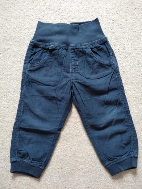 Manchestrové nohavice, lupilu,80