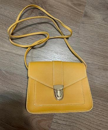 Malá crossbody kabelka, 