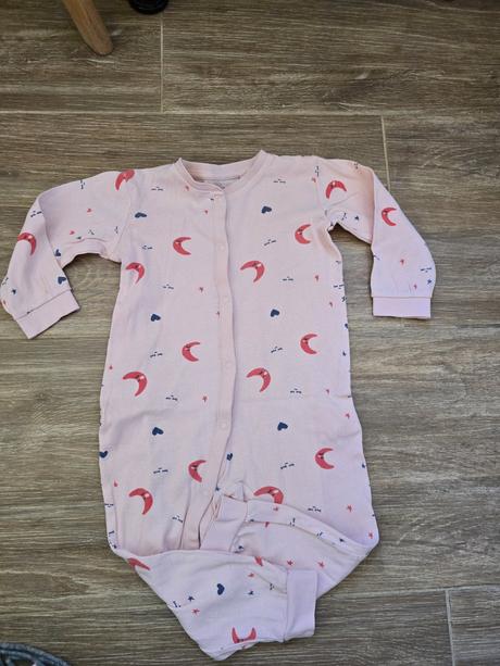 Pyžamový overal č.92, 92