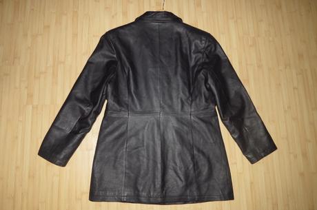 Kožený kabát, 44
