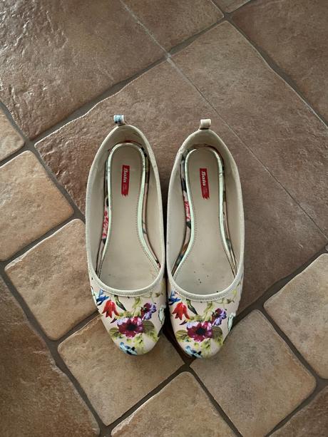 Kvetinkové balerinky, baťa,38