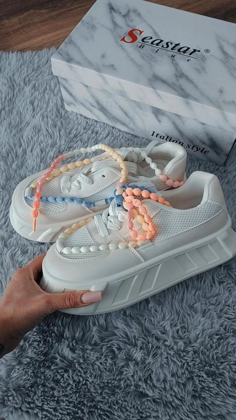 Extravagantné tenisky, 39