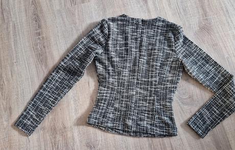 Čiernobiely top guess, guess,158 / xs