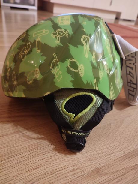 Prilba+okuliare+kukla, xs