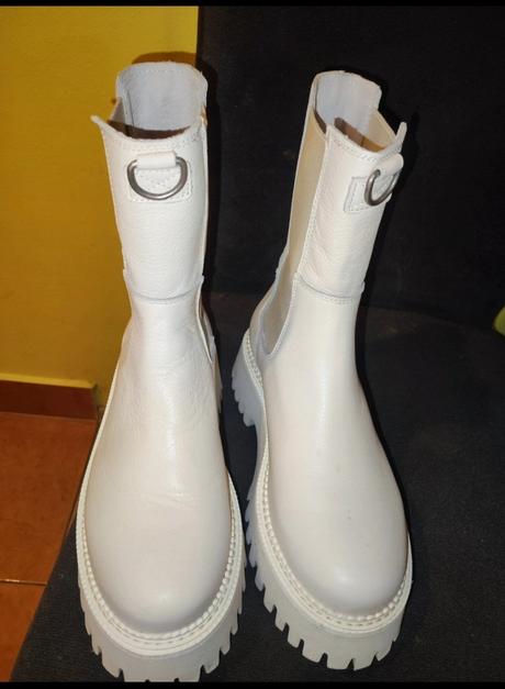 Čižmy nové bez výsacky bronx, 37