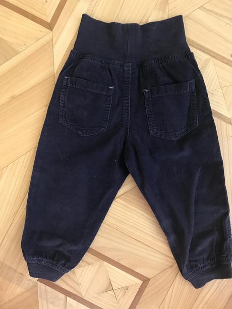 Tenké menčestrové nohavice, lupilu,86