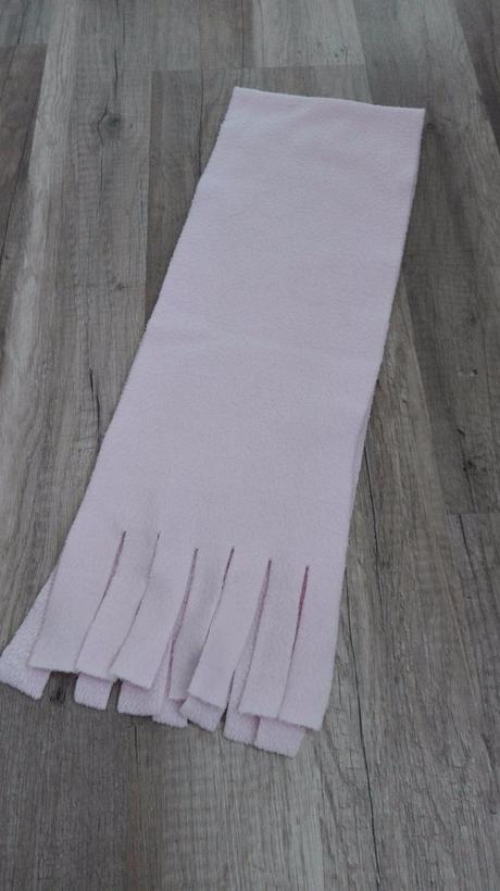 Dievčenský šal, 122