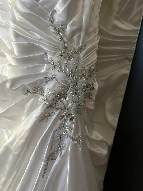 Luxusné svadobné šaty demetrios (salón colette), 36