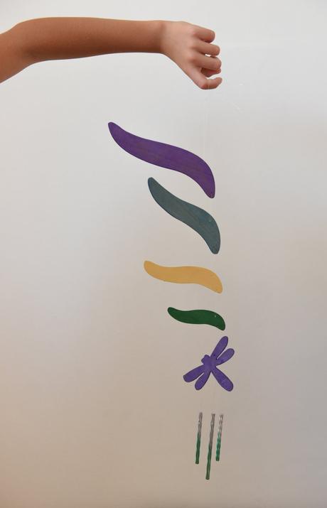 Drevená zvonkohra vtáčik, vážka, motýl rôzne farby, 