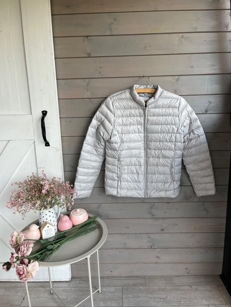 Lahká tepla bunda, s