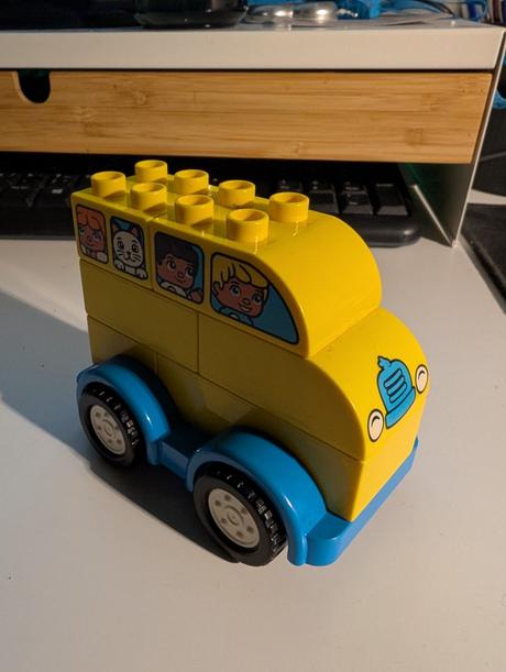 Lego duplo autobus,