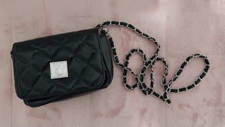 Malá čierna kabelka playboy, playboy