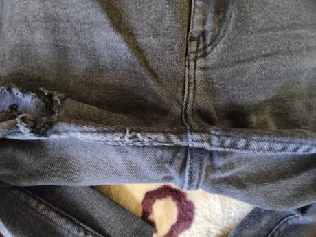 Cierne elasticke rifle berska, vlasna uprava., bershka,42