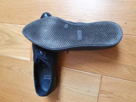 Baťa čierne kožené poltopánky, baťa,38