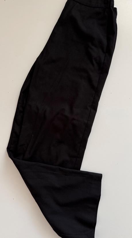 Zara širšie nohavice na gumu s, zara,s