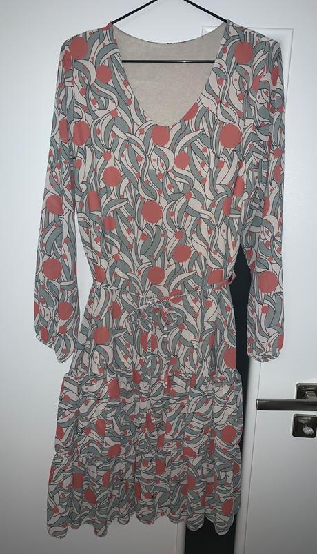 Šaty 40/42, l / xl