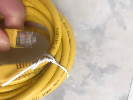 Príslušenstvo k tv - káble k internetu 4 ks,