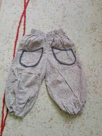 Dievcenske nohavice, 98