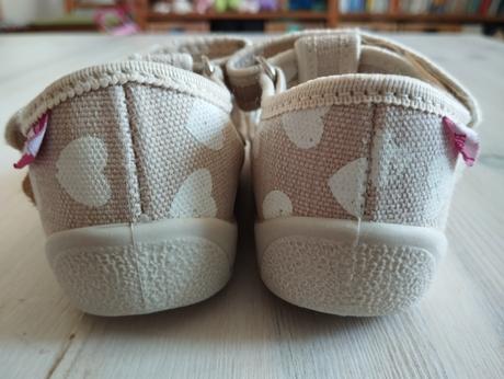 Papučky, ren but,23